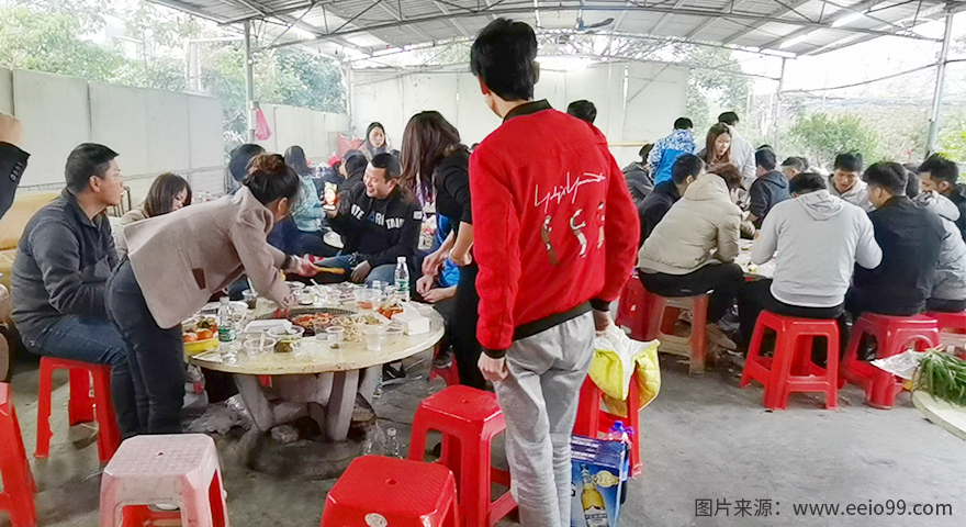 圣元電器組織開(kāi)展戶(hù)外燒烤活動(dòng)歡樂(lè)無(wú)限